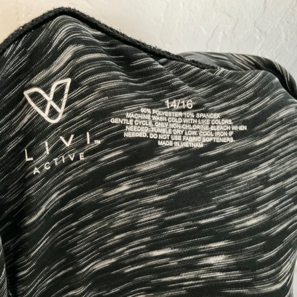 LIVI Active Grey/Black Space Dye Cropped Leggings -‎ Size 14/16